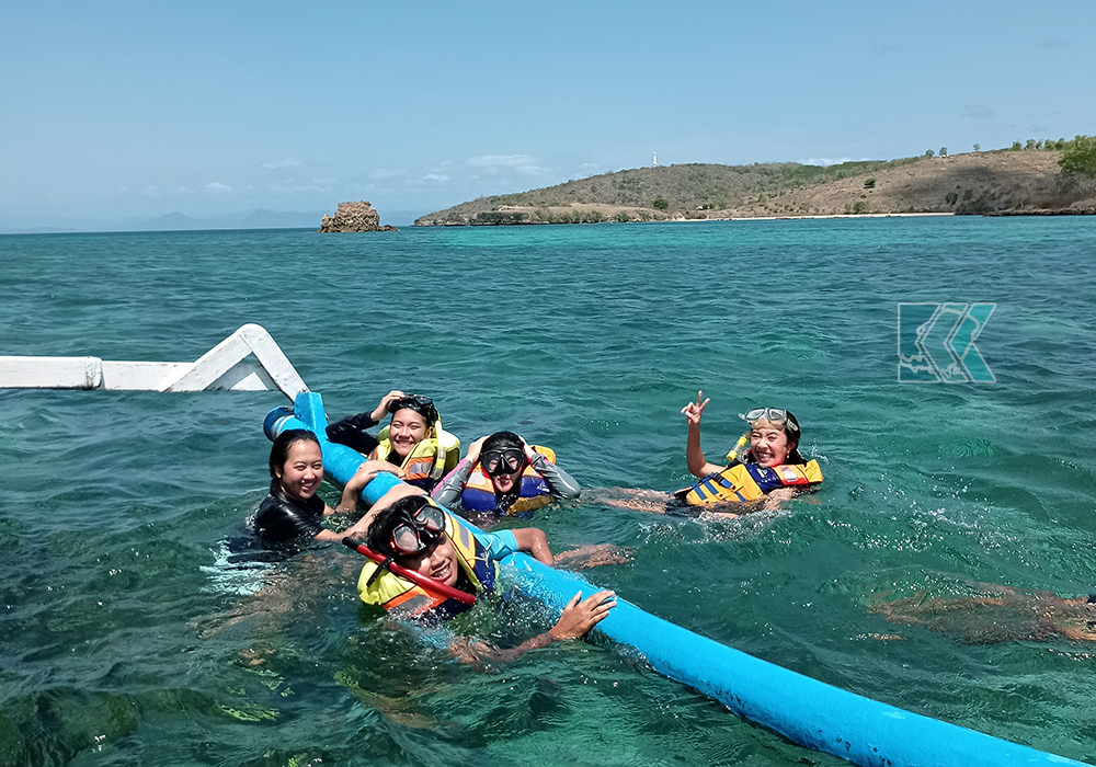 snorkling pantai pink